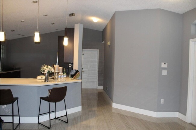 Building Photo - 16405 Sapphire St