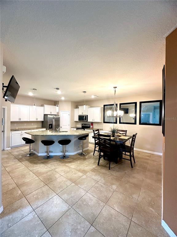 Building Photo - 7684 Stonebrook Cir