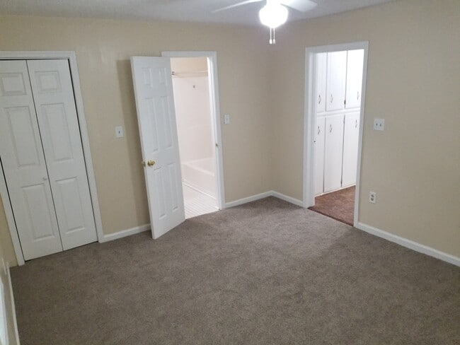 Building Photo - 301 Pennsylvania Ave