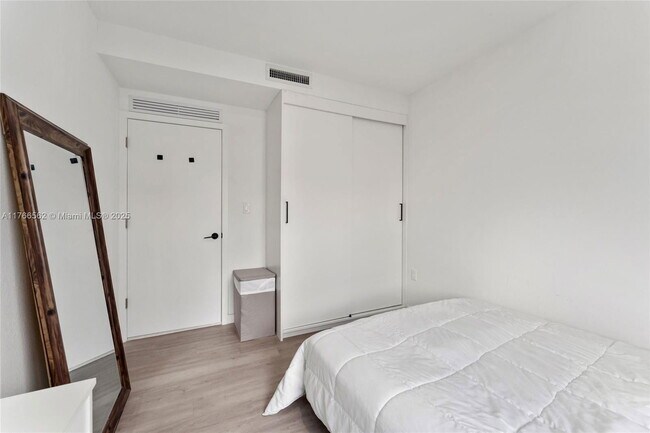 Building Photo - 14590 SW 260th St