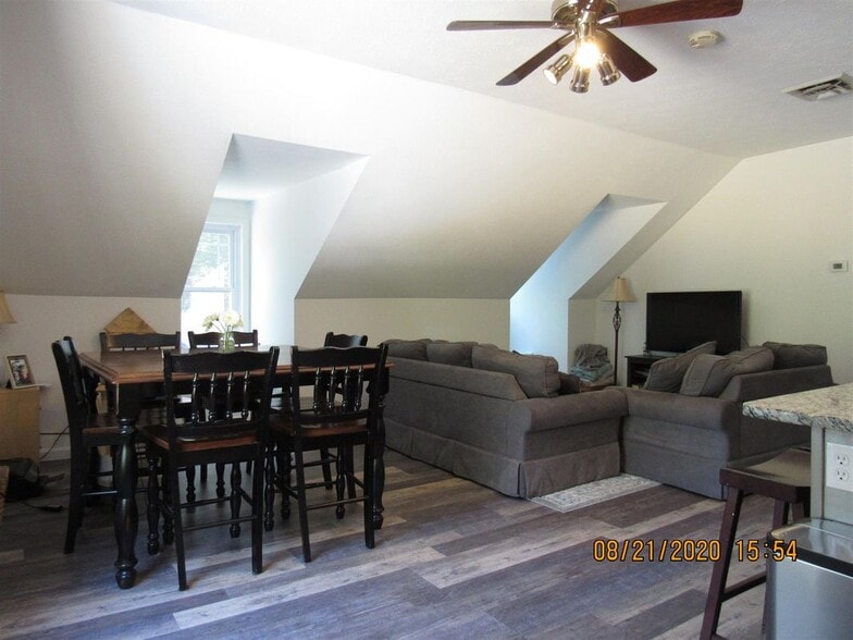 Building Photo - 56 McIntosh