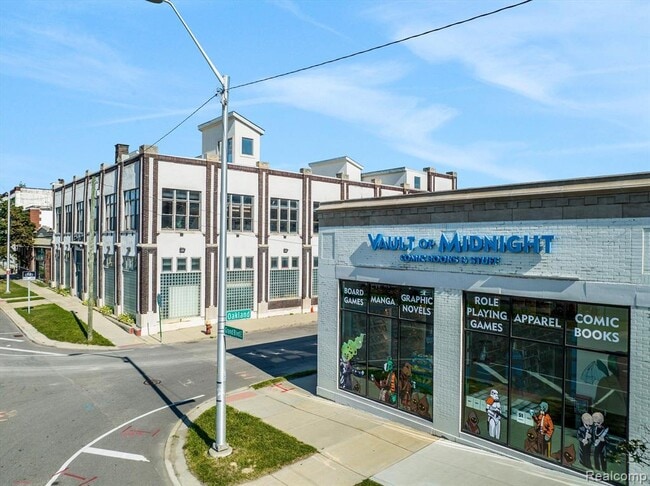 Building Photo - 2843 E Grand Blvd