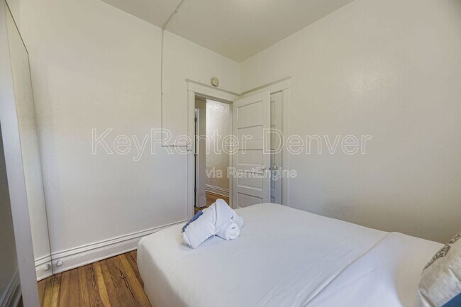 Building Photo - 227 S Logan St