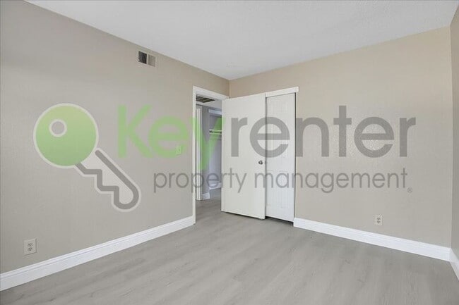 Building Photo - 3901 Senate Ave