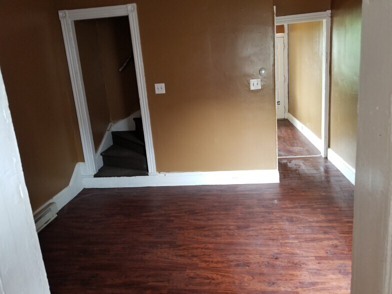 Building Photo - 519 tulpehocken street