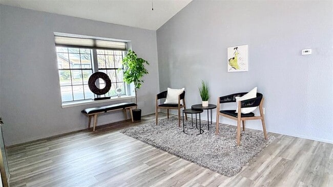 Building Photo - 1411 Gracy Farms Ln