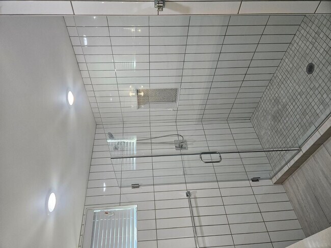 Building Photo - 283 S Roosevelt St