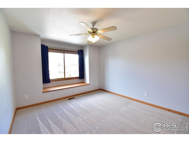 Building Photo - 1301 Silk Oak Dr