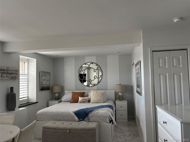 Building Photo - 2 Richmond Rd