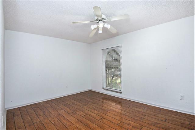 Building Photo - 3208 Ashford Ave