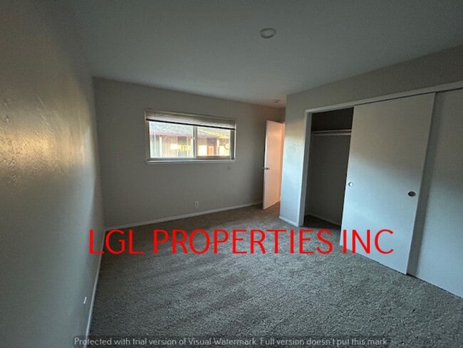 Building Photo - MontTrust2623