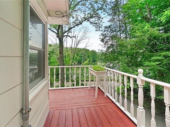 Building Photo - 96 Sagamore Dr