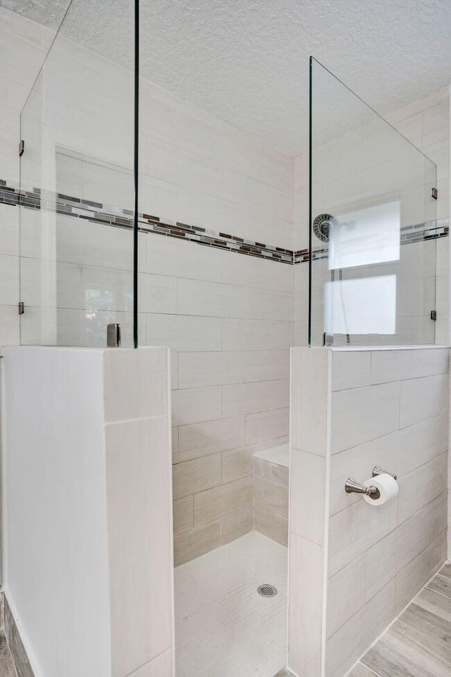 Building Photo - 1283 Barnstaple Cir