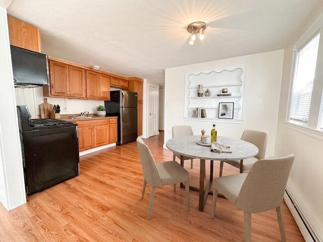 Building Photo - 75 Dorchester St