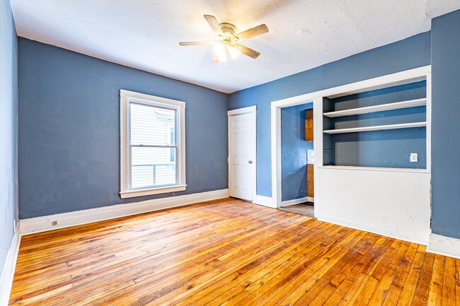 Building Photo - 292 Reynolds St