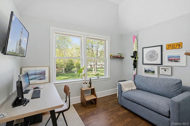 Building Photo - 134A Montauk Hwy