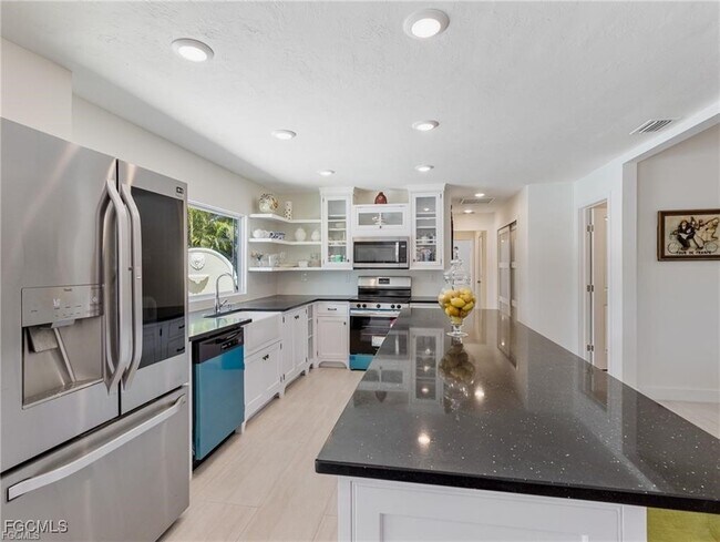 Building Photo - 16671 Bobcat Ct