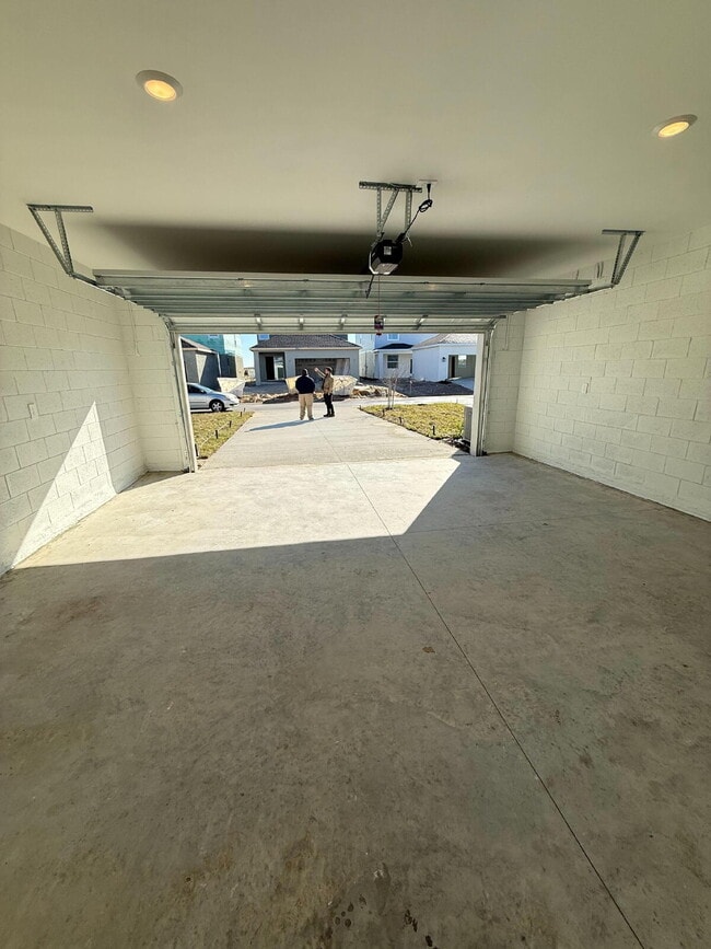 Building Photo - 6080 Zen Wy