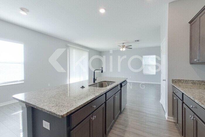 Building Photo - 30098 Fedora Cir