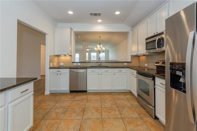 Building Photo - 30118 Diamond Dove Trail