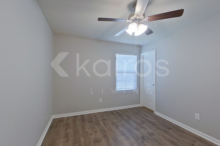 Building Photo - 114 Yardley Ct