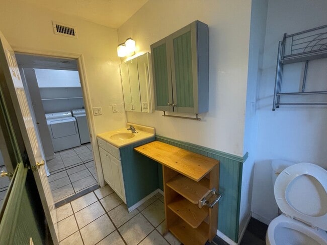 Building Photo - Affordable 3BR/2BA Home in Gainesville – C...