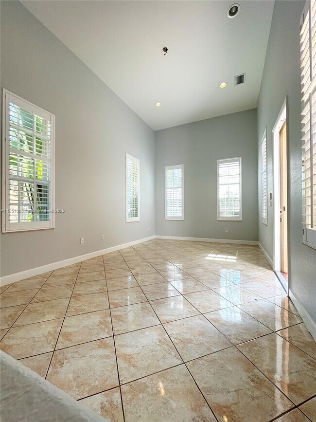 Building Photo - $3,350MONTHLY;1065 SW 147TH TER PEMBROKE P...