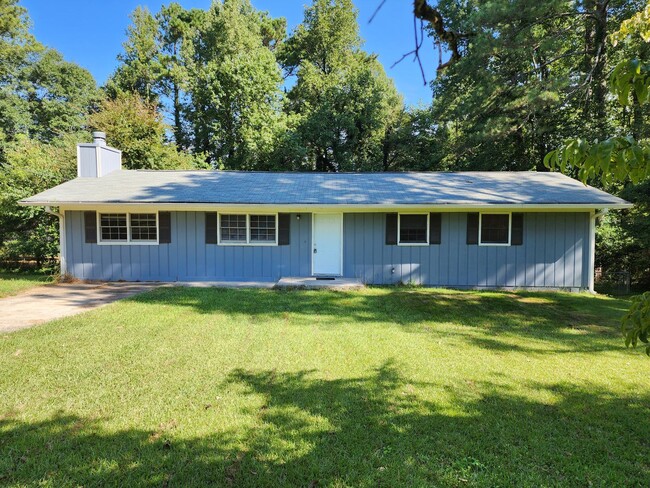 Primary Photo - Nice 3 bed 2 bath home located in Powder S...