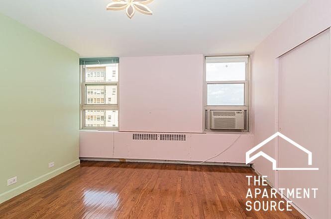 Building Photo - 3950 N Lake Shore Dr