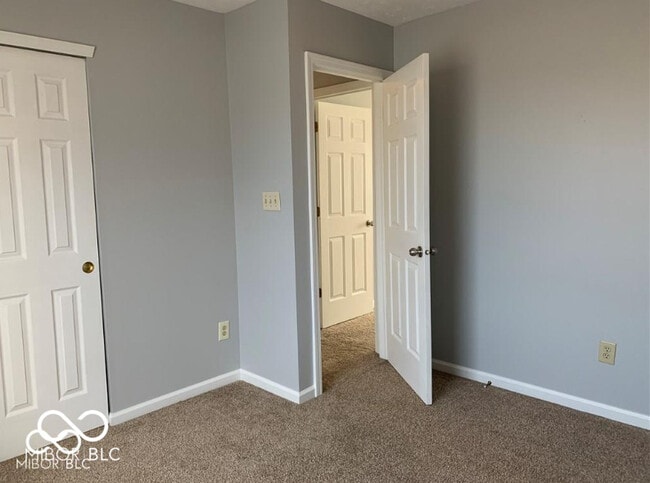 Building Photo - 684 Mountain Pine Dr