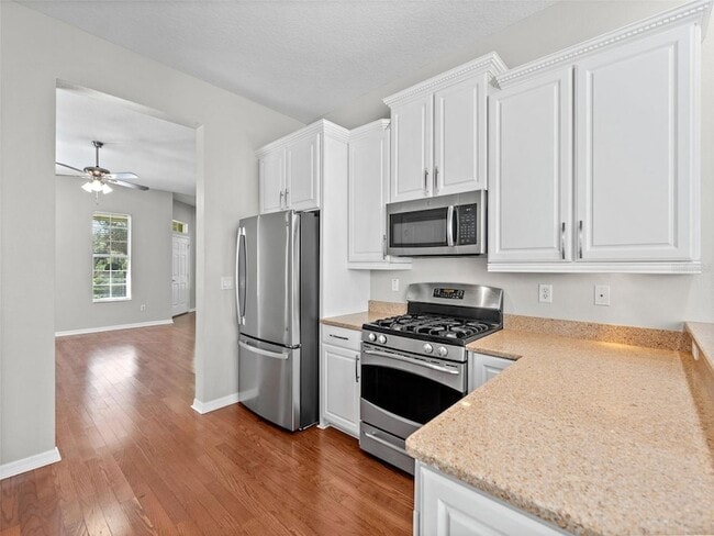 Building Photo - 6222 Hadley Commons Dr