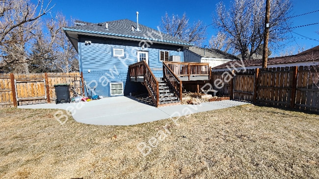 Building Photo - 1007 W 29th St