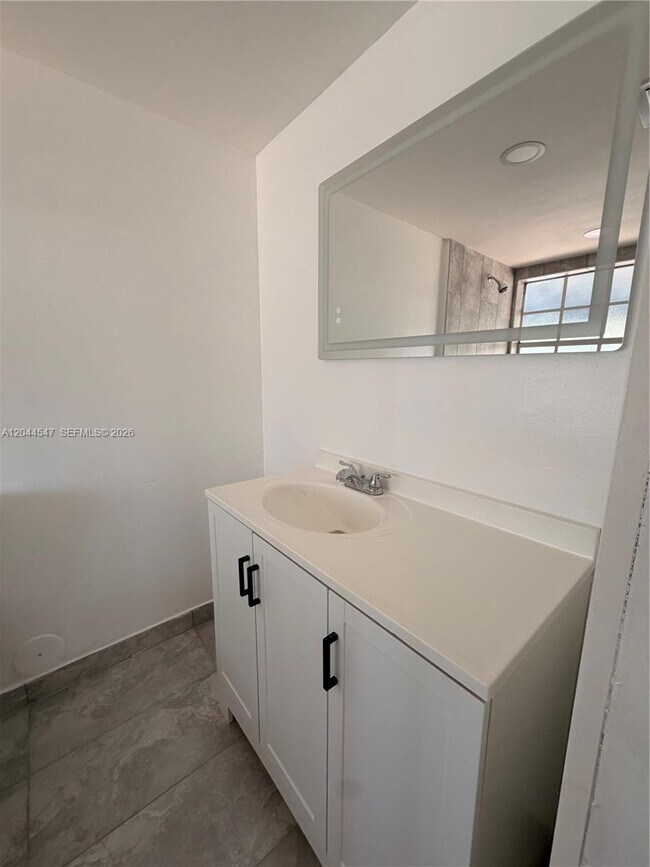Building Photo - 7000 NW 173rd Dr