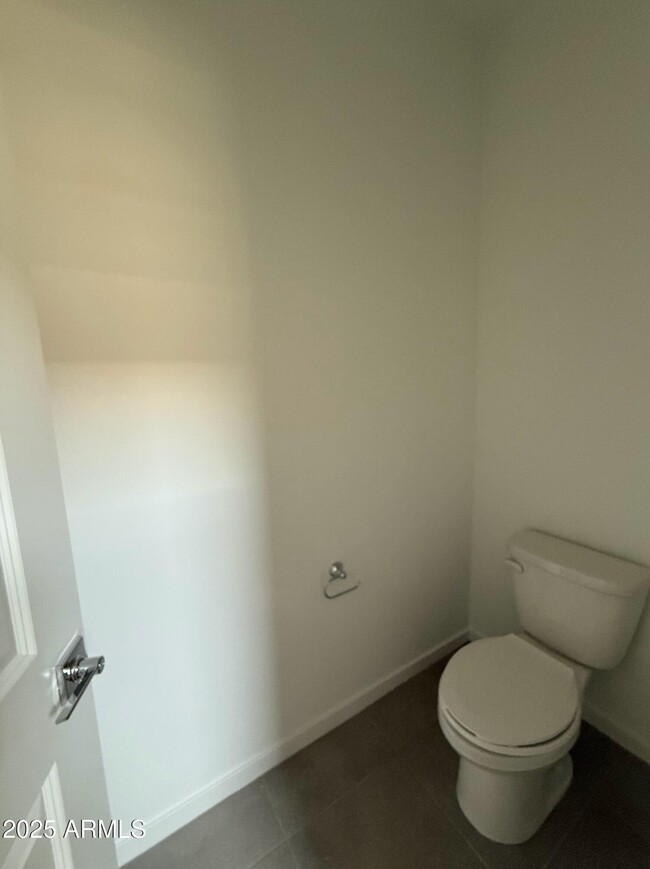 Building Photo - 3814 S 87th Dr