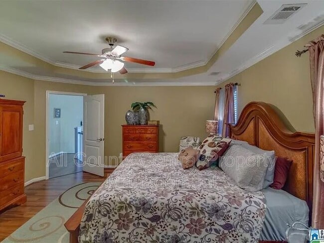 Building Photo - 8038 Mary Alice Way