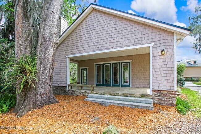 Building Photo - 1842 Paradise Moorings Blvd