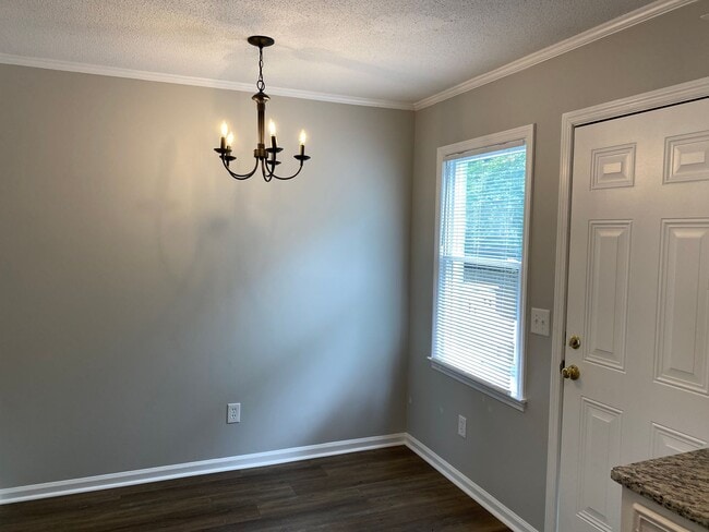 Building Photo - Cayce