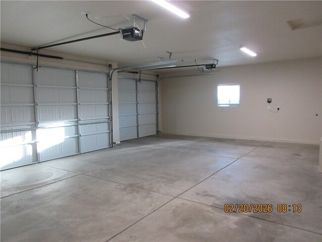 Building Photo - 2118 Gene Autry Dr