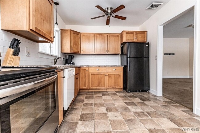 Building Photo - 6649 Boston State Rd