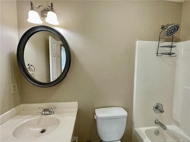 Building Photo - 103 Peregrine Pl