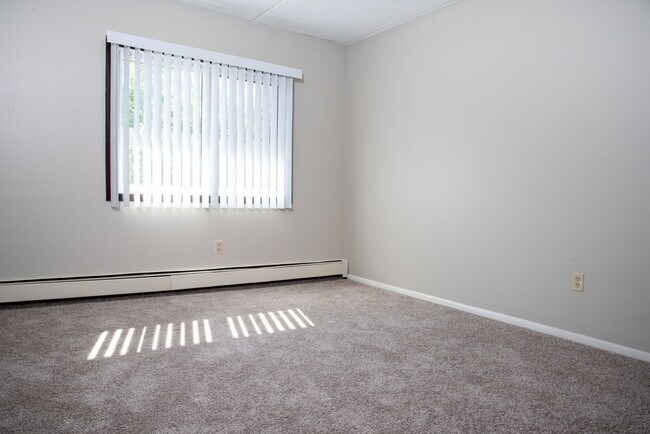 Building Photo - Meadowview