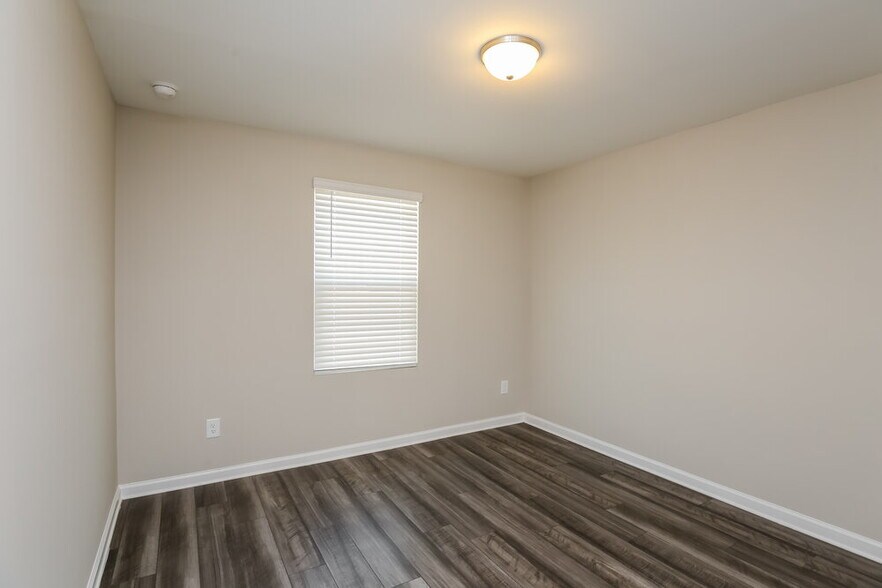 Building Photo - 3934 Kendrick Cir