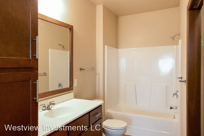 Building Photo - 2815 Rohret Rd