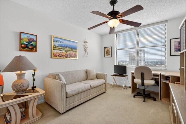 Building Photo - 18151 NE 31st Ct