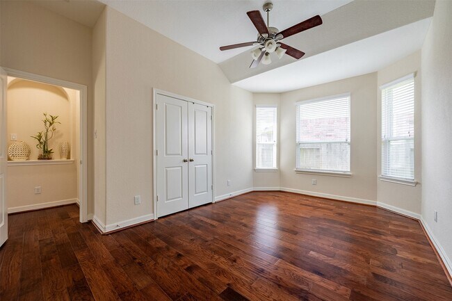 Building Photo - 5214 Lotus Canyon Ct