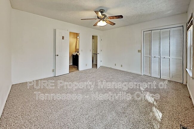 Building Photo - 473 Claircrest Dr