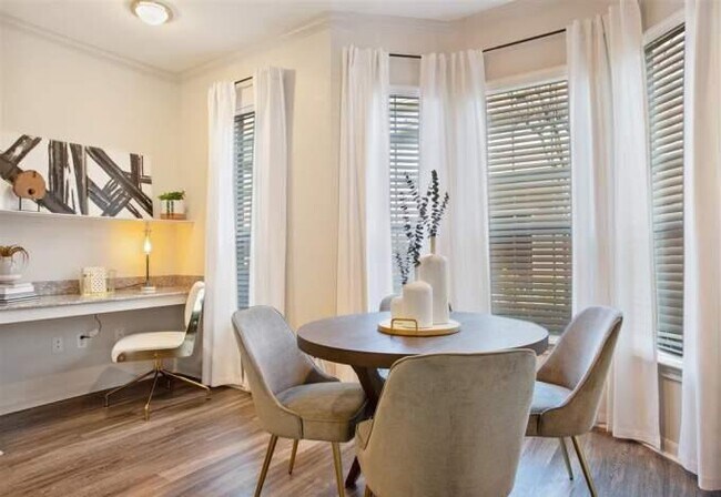 Building Photo - 2 bedroom in The Woodlands TX 77384