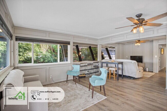 Building Photo - 3317 Riverside Dr