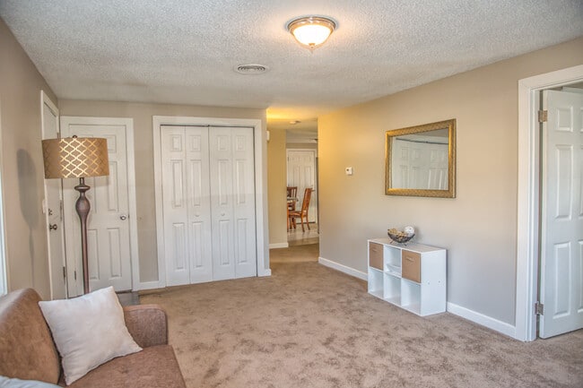 Building Photo - Beautifully Updated Ranch for Rent!