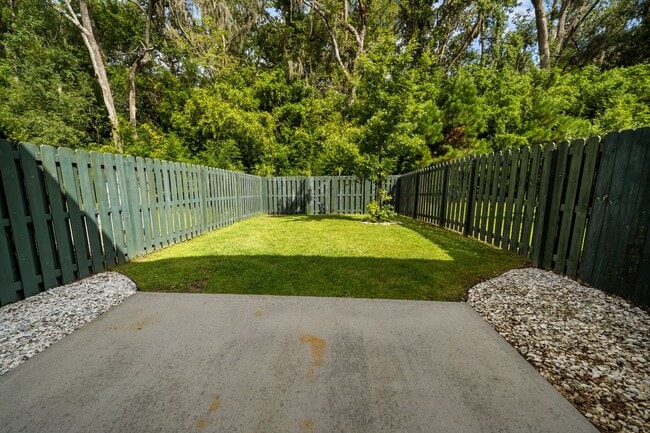 Building Photo - 147 Ainsdale Dr